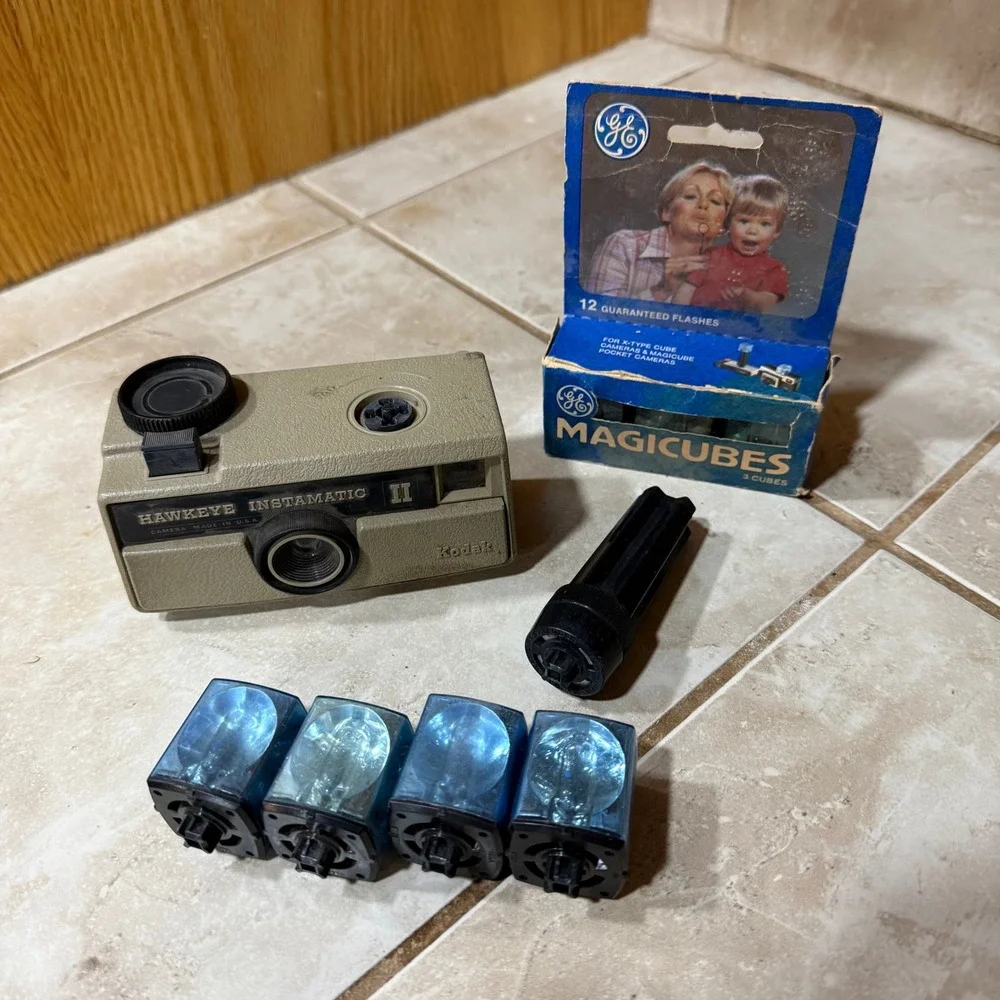 Vintage 60s 70s Kodak Camera Collection Instamatic Flasholder Cubes‎ For Parts
